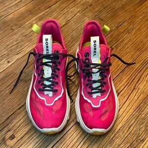 Sorel Pink Sneakers with Chunky Sole and Modern Design